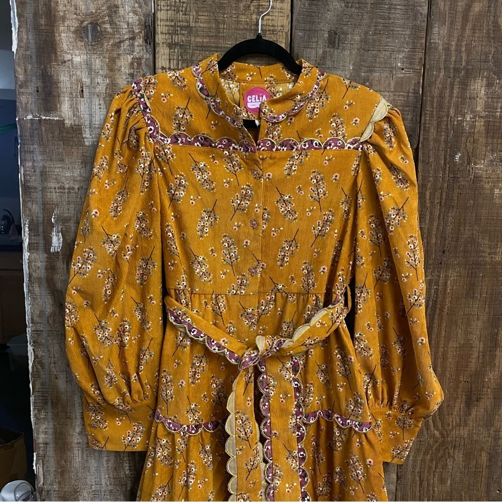 CeliaB Willow Dress Mustard Floral Long Sleeve Dress corduroy print midi NWT L - Picture 10 of 10